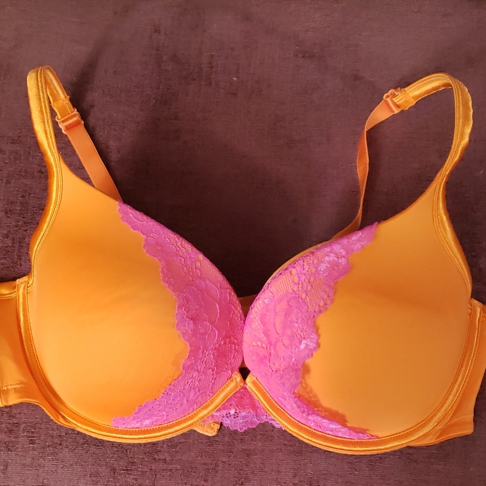 42C Cacique Orange Bra